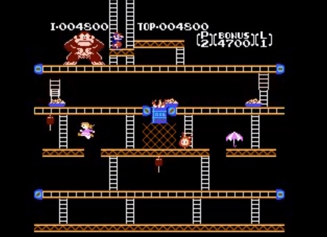 Tela do jogo Donkey Kong com personagens Mario e Pauline em posições inversas do original